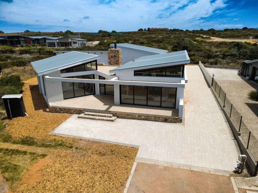 3 Bedroom Property for Sale in Stilbaai Wes Western Cape